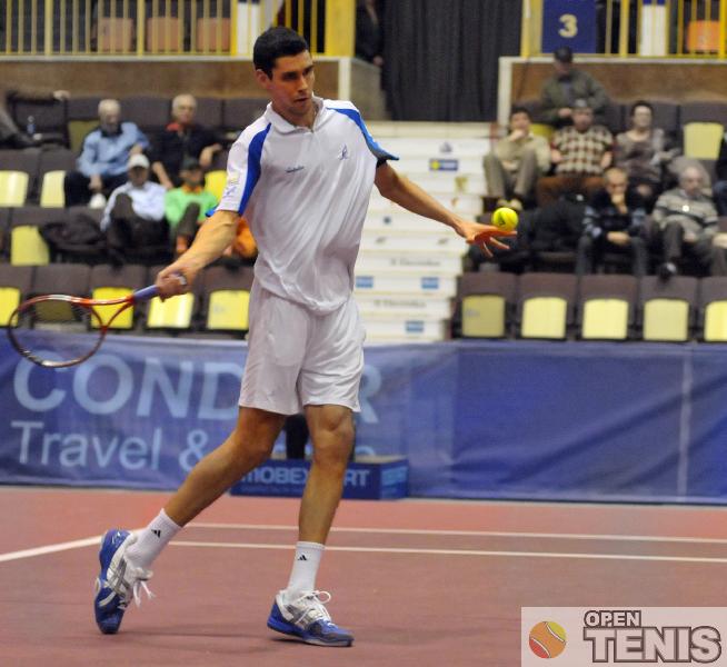 Hanescu a avut lipici la minge